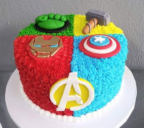 BuySend Simple Avengers Cake Online  Rs 4599  SendBestGift